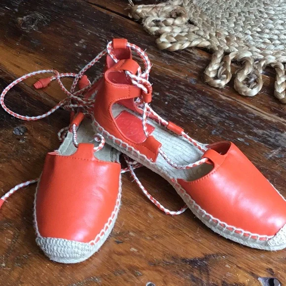 NWOT Tory Burch Lace Up Espadrilles - Picture 4 of 4